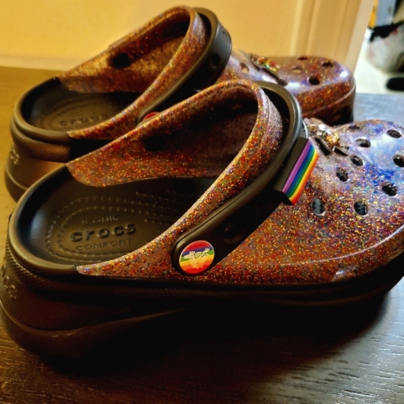 Pride Crocs Glitter Bae Platform Clog Size 6 Women - Picture 3 of 5